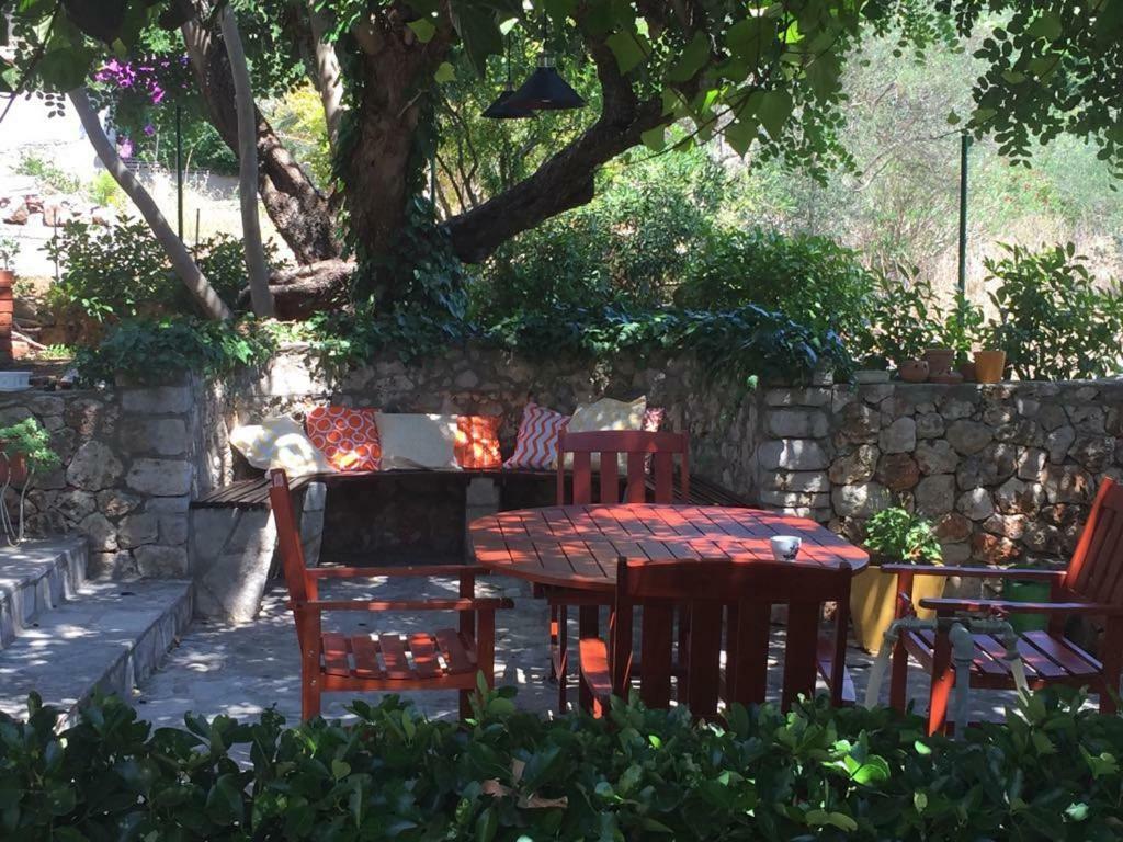 Relax Garden Daire Stari Grad  Dış mekan fotoğraf