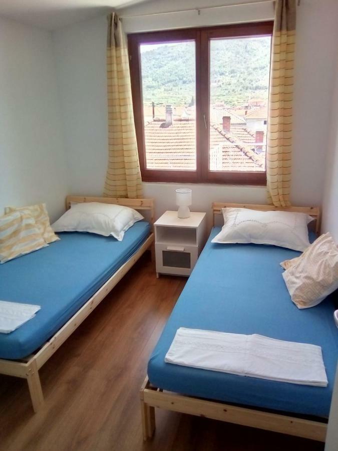 Relax Garden Daire Stari Grad  Dış mekan fotoğraf