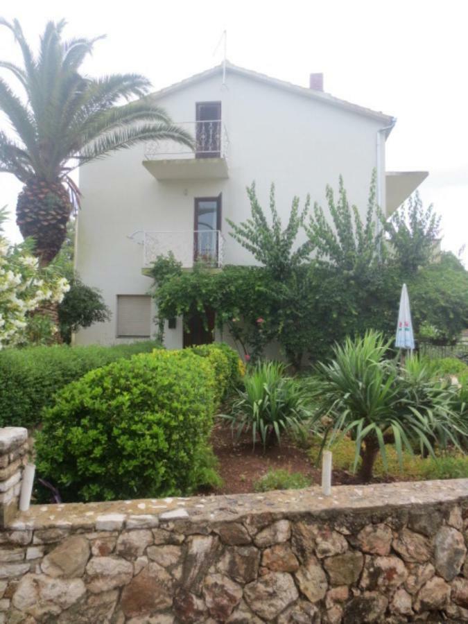 Relax Garden Daire Stari Grad  Dış mekan fotoğraf